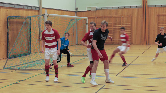 FC Jokkmokk vant på antall cornere etter at semifinalen mot Morgendagens helter endte 0-0.